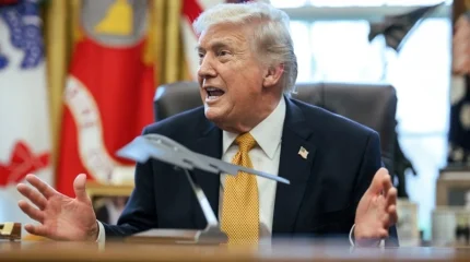 Трамп келіссөздер аясында Иранға соққы беруді уақытша тоқтатты