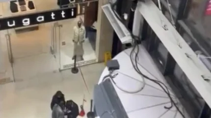 Подросток упал с высоты в ТРЦ Атырау