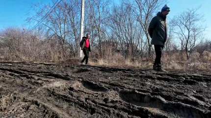 Свыше двух десятков домов микрорайона КопАй в Петропавловске утопают в грязи