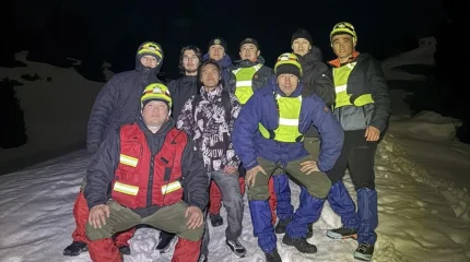 Двух подростков с переохлаждением спасли в горах Алматы