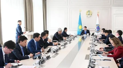 После смертельного ДТП на Аль-Фараби аким Алматы потребовал ужесточить контроль на дорогах