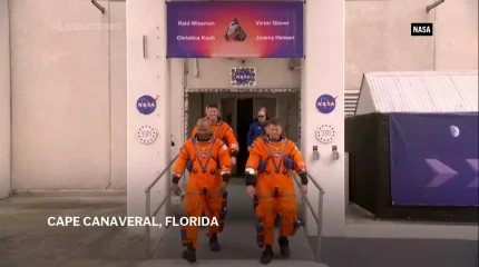 НАСА 54 жылдан кейін Айға ғарышкерлерді жіберді