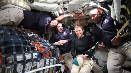 «Артемида-2»: «Орион» уходит с орбиты Земли и отправляется к Луне