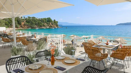 Туристам в Греции выплатят по 600 евро