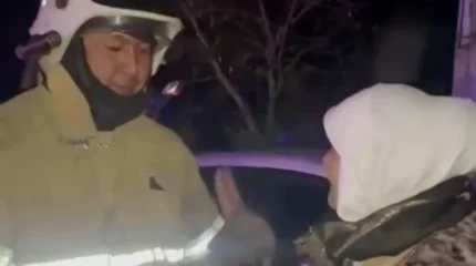 Загорелась кровать: из пятиэтажки в алматинском селе  срочно эвакуировали жильцов