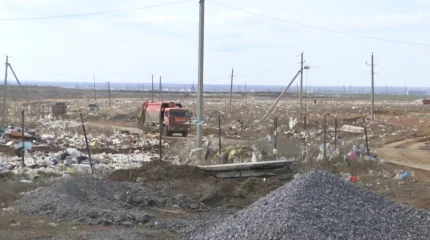 Ақтөбеде қоқыс полигонындағы қалдықтар айналаға ұшып, тұрғындардың алаңдаушылығын туғызуда