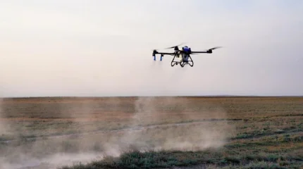 В Казахстане более 100 дронов будут бороться с нашествием саранчи