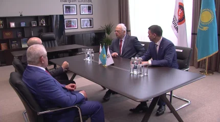 В Астану с официальным визитом прибыли глава UWW и президент UWW Asia