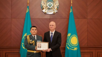 Спасателей наградили за эвакуацию казахстанцев с Ближнего Востока