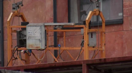 Алматыда құрылыс алаңындағы кран қайда кетті?