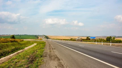 Жол үстінде есінен танып қалған жүк көлігінің жүргізушісі құтқарылды