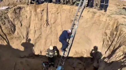 Два человека погибли во время обвала грунта в Павлодаре