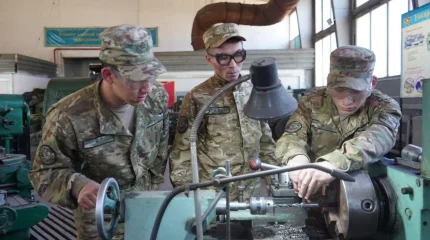 Алматыда Қарулы күштердің жөндеу мамандарының алғашқы легі оқуын аяқтады