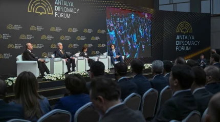 Бүгінгі күрделі әрі қарама-қайшылыққа толы әлемдегі шиеленістердің түйінін тарқату аса қиын емес, - Президент