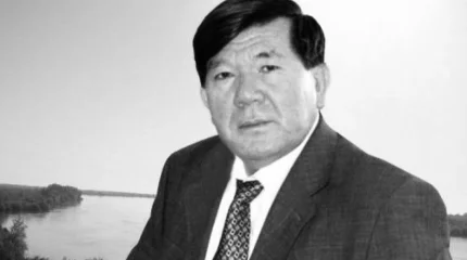 Қасым-Жомарт Тоқаев Мұхтар Шахановтың қайтыс болуына байланысты көңіл айтты