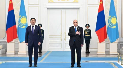 Қасым-Жомарт Тоқаев Ақордада Моңғолия Президентін қарсы алды