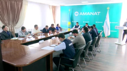 «AMANAT» партиясы жанындағы  Жастарды қолдау жөніндегі аймақтық кеңесте алаяққа алданбаудың жолы түсіндірілді
