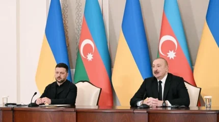 Зеленский Ресеймен келіссөздерді Әзербайжанда өткізуді ұсынды