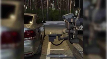 В Екатеринбурге запустили первого в России робота-автозаправщика