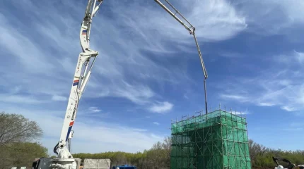 Залита первая опора для новой очереди LRT в сторону Косшы
