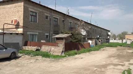 Түркістан облысындағы Жетісай ауданында көпқабатты үй тұрғындары жерасты суынан зардап шегуде