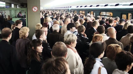 Ученые открыли «эффект следования за незнакомцем» у пассажиров