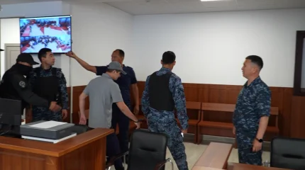 В Атырау начался суд по делу Султана Сарсемалиева, обвиняемого в убийстве четырёх человек