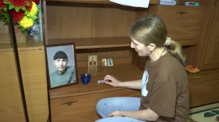 Жительница Актобе требует наказать врачей, не распознавших у её сына саркому