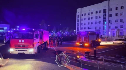 Детская больница загорелась ночью в Астане