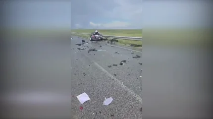 Ақтөбеде жол апатынан көлік өртеніп, үш адам қаза тапты
