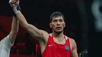 Нұрбек Оралбай қарсыласын үш рет нокдаунға жіберіп, мерзімінен бұрын жеңді