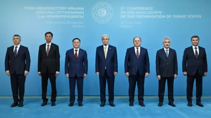 Президент встретился с председателями верховных судов стран – участниц Организации тюркских государств
