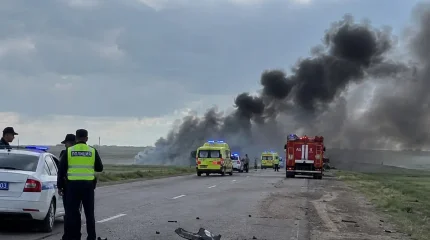 В массовом ДТП заживо сгорели два внедорожника, есть погибшие