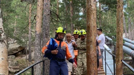 ТЖМ құтқарушылары ер адамға таудан түсуге көмектесті
