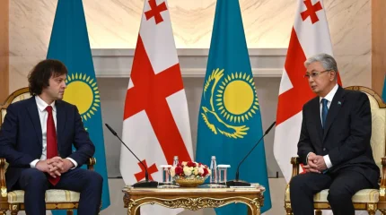 Қасым-Жомарт Тоқаев пен Ираклий Кобахидзе шағын құрамда келіссөз жүргізді