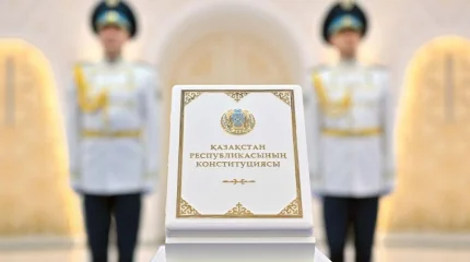 Конституциялық сот президенттік мерзімдер санына қатысты норманы қолданудың құқықтық тәртібін айқындады