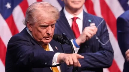Трамп объявил США «Хранителем Ормузского пролива» и требует 20%-ные сборы