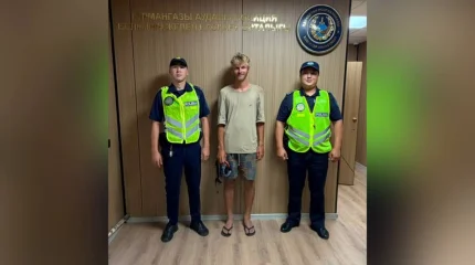 Полицейские за полчаса вернули похищенные вещи туристам из Франции в Атырауской области