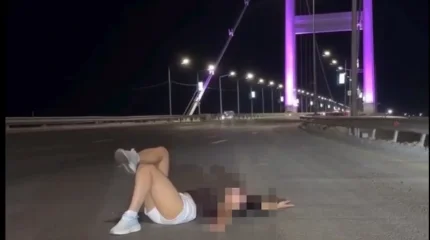 Женщину наказали за ночную фотосессию на мосту в Семее (ВИДЕО)