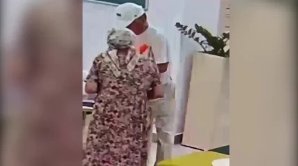 Мошенники принудили пенсионеров взорвать петарду в отделении банка Павлодара