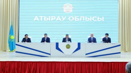 Президенттің тапсырмасы бойынша Олжас Бектенов пен Роман Скляр Атырау облысының активіне өңірдің жаңа әкімін таныстырды