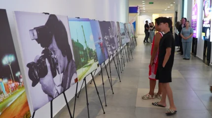Атырауда белгілі фототілші, “Ерен еңбегі үшін” медалінің иегері Аманкелді Мутиғуллинді еске алуға арналған фотокөрме ұйымдастырылды