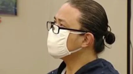 Ер адам әйелімен ажыраспау үшін балгерге барып, оны дуалауға тырысқан