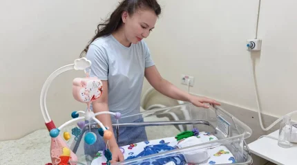 Эвакуированного из Таиланда младенца выписали из клиники в Алматы