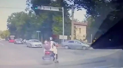 Жамбыл облысында мас күйде полициядан қашпақ болған мопед жүргізушісі 20 тәулікке қамалды
