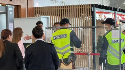 Скандал на посадке: двух пьяных пассажиров сняли с рейса Алматы — Астана