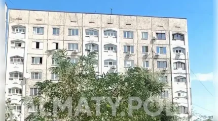 В Алматы расследуют гибель женщины после падения с высоты (ВИДЕО)
