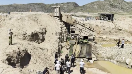 Рабочие из Китая трудились на незаконном золотом руднике в ВКО