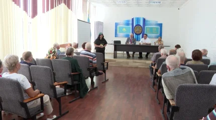 «АУЫЛ» партиясының кандидаттары еңбек ұжымымен кездесті