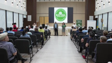 Кандидат от партии «Байтақ» Алма Қараш провела агитационную встречу в Центре социальных услуг «Шаңырақ»